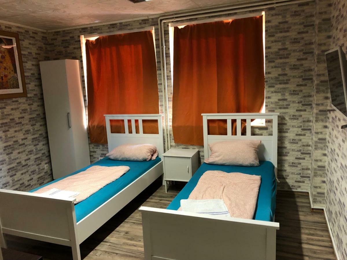 Pension Adler Любек Экстерьер фото
